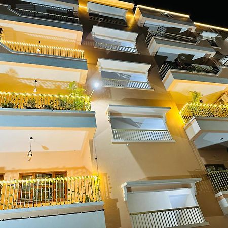 Zoomstay - 3Bhk Apartments Βαρανάσι Εξωτερικό φωτογραφία