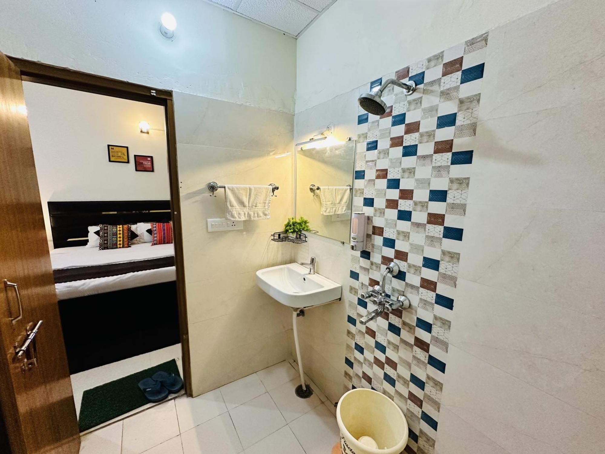 Zoomstay - 3Bhk Apartments Βαρανάσι Εξωτερικό φωτογραφία