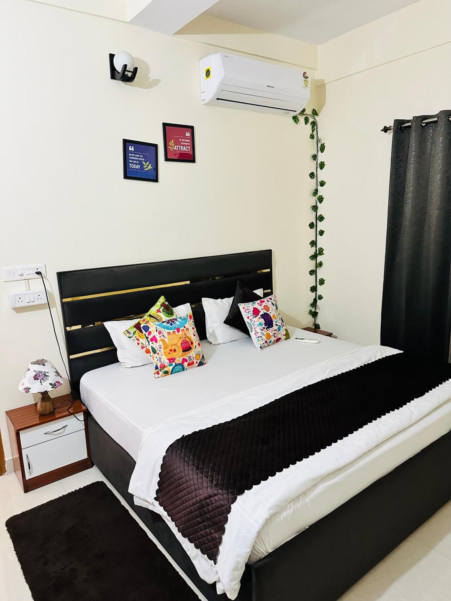 Zoomstay - 3Bhk Apartments Βαρανάσι Εξωτερικό φωτογραφία