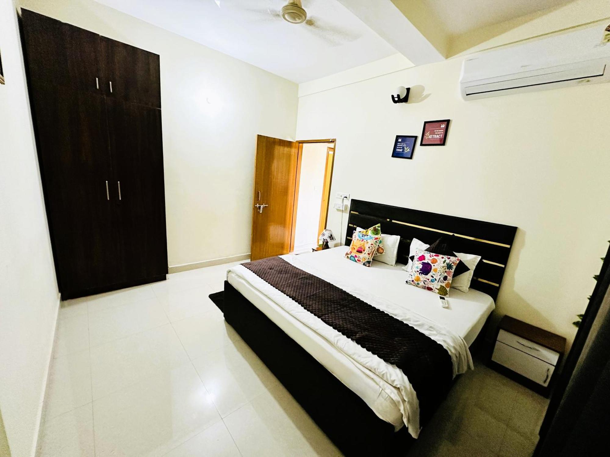 Zoomstay - 3Bhk Apartments Βαρανάσι Εξωτερικό φωτογραφία