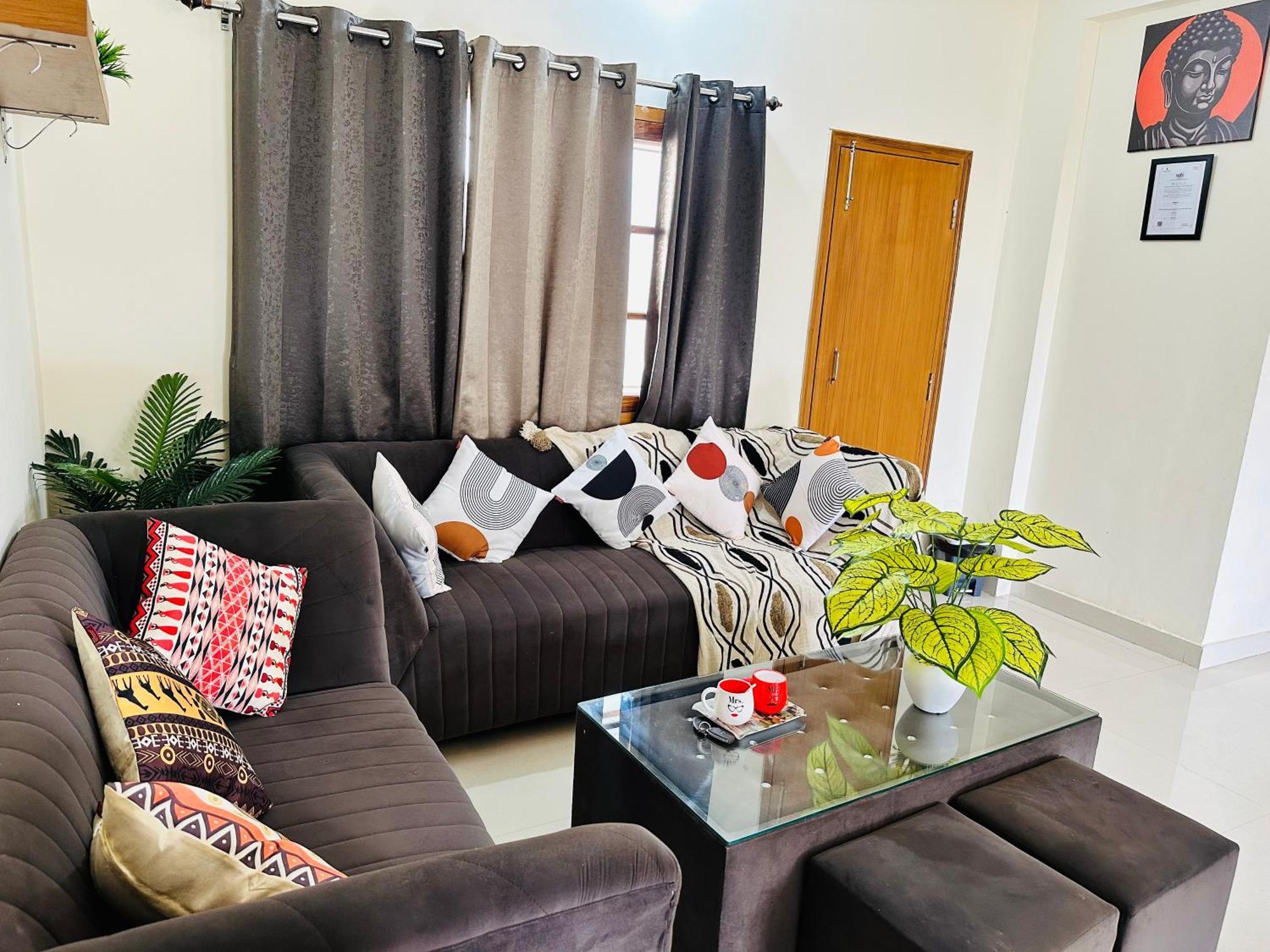 Zoomstay - 3Bhk Apartments Βαρανάσι Εξωτερικό φωτογραφία