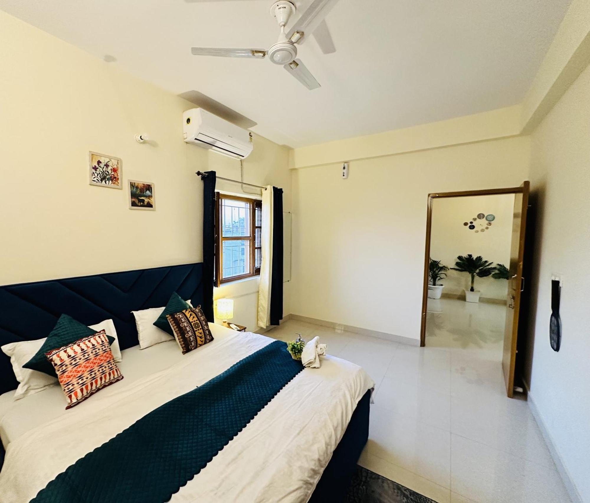 Zoomstay - 3Bhk Apartments Βαρανάσι Εξωτερικό φωτογραφία